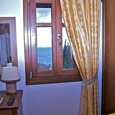 Archontiko Papoutsi Apartment *