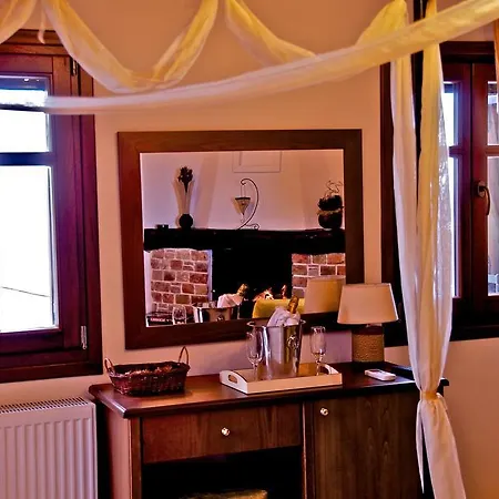 Archontiko Papoutsi Apartment Mouresi