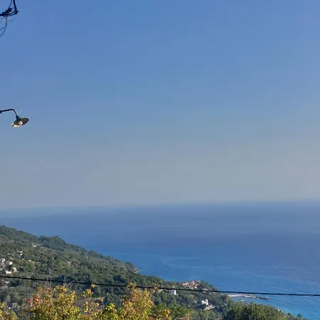 아파트 Archontiko Papoutsi Mourésion