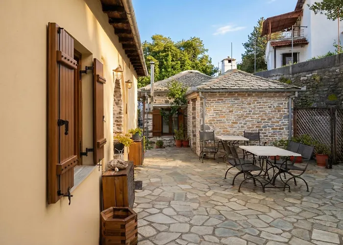 Archontiko Papoutsi Pelion شقة Mourésion