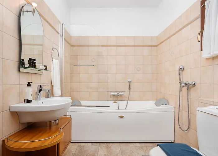 Archontiko Papoutsi Pelion * Mourésion