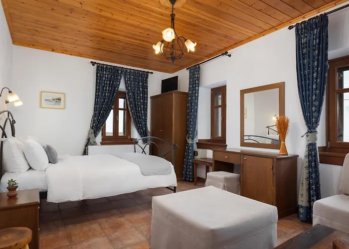 Archontiko Papoutsi Pelion * Mourésion