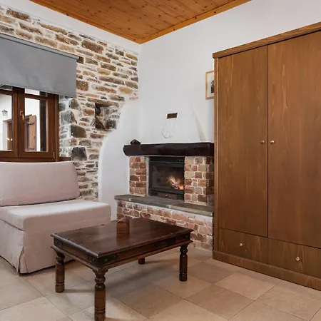 Archontiko Papoutsi Pelion شقة *
